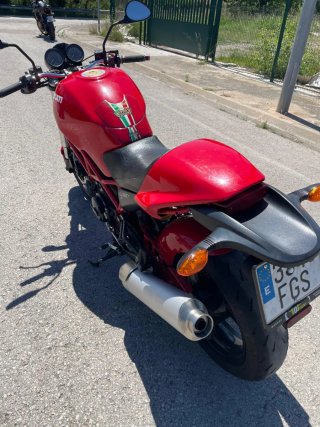 Ducati Monster 695