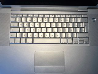 Apple MacBook Pro 4.1 2008 funcionando
