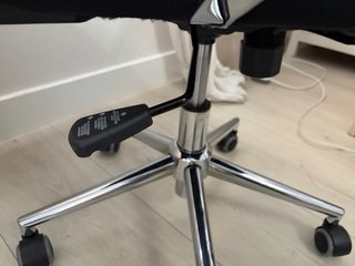 Silla de Oficina Giratoria Negra
