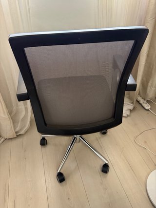 Silla de Oficina Giratoria Negra