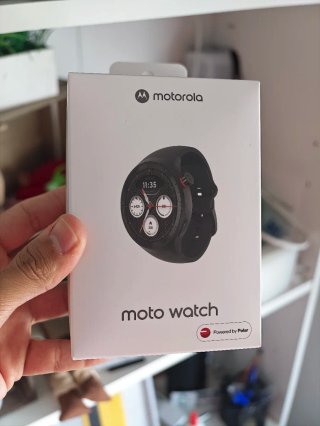 Motorola Moto Watch Powered by Polar