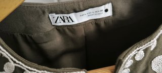 Chaleco Zara bordado verde oliva talla L.