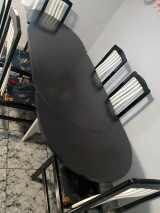 Mesa comedor y 6 sillas negras