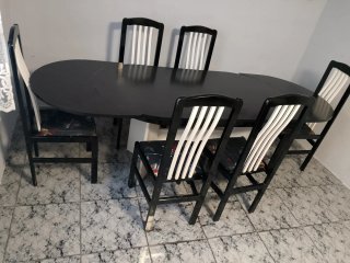 Mesa comedor y 6 sillas negras