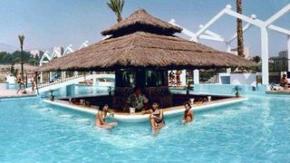 Acceso Benalbeach Piscinas y Toboganes