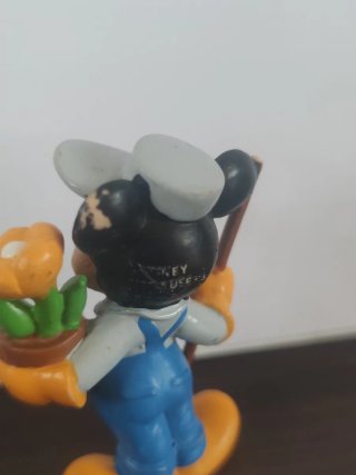 Statuina di Topolino Giardiniere