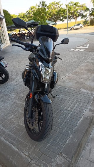 Kawasaki ER-6n Negra