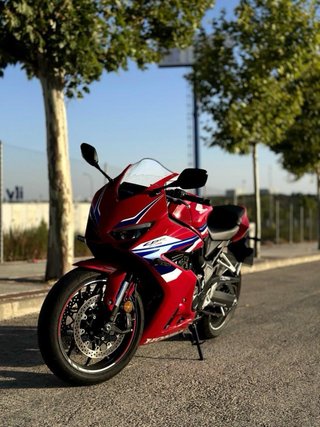 Honda CBR 650R E Clutch 2025 Roja