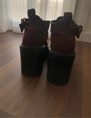 Botines granates con plataforma