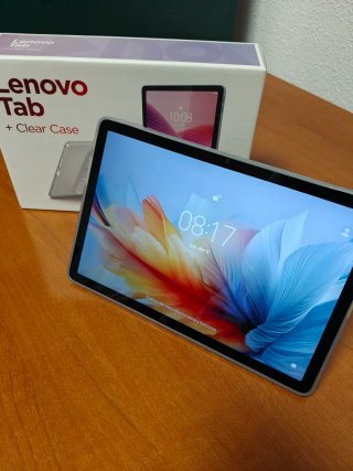 Lenovo Tab + Funda Transparente 4GB 64GB