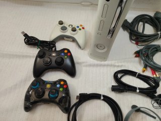 Consola Xbox 360 y Accesorios