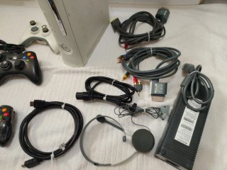 Consola Xbox 360 y Accesorios