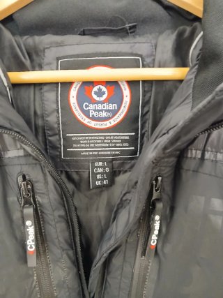 Cazadora Canadian Peak Negra. Talla L (poca talla)