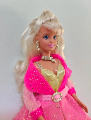 Sindy Hasbro 1994 Glitter Nails Hasbro