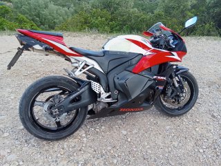 Honda CBR 600rr 2009 Roja y Blanca
