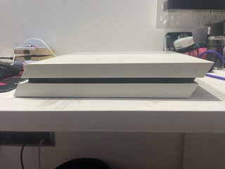 PS4 Blanca + 3 Mandos y 3 Juegos