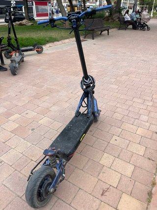Patinete Eléctrico Azul