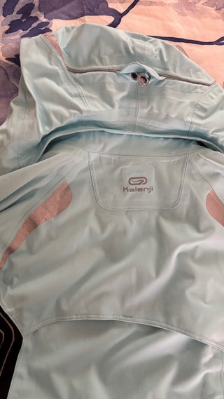 Cortavientos impermeable Decathlon Talla S