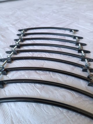 Tiradores negros para muebles de cocina
