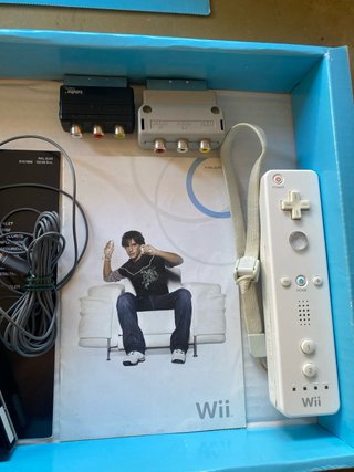 Nintendo Wii + Wii Sports