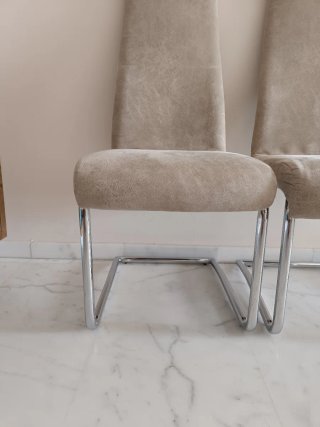 Mesa de comedor 1,53 M. extensible hasta 2,33 M.