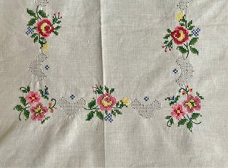 Tovaglietta vintage anni '60 ricamata