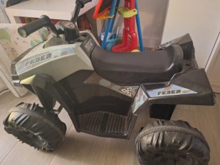 Quad niño eléctrico 4 años