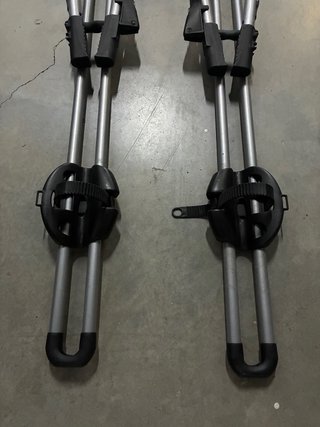 2 x Portabicicletas Thule Freeride 532