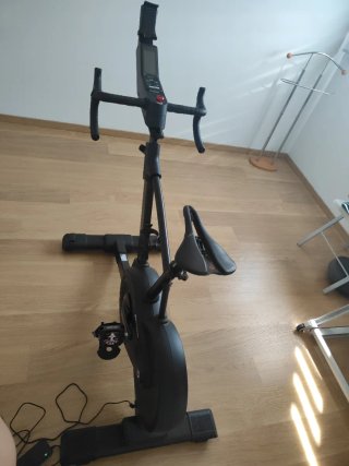 Bicicleta estática smartbike BH Exercycle