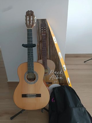 Guitarra Admira Cadete