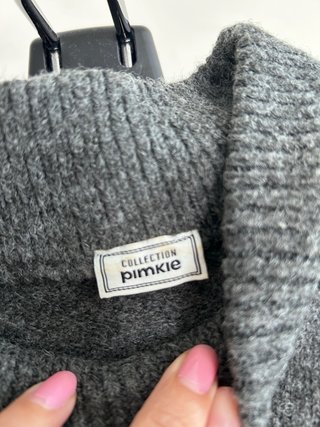 Vestido gris de punto