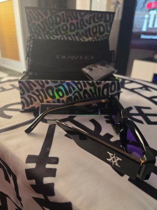Gafas de sol DIAVLO negras lentes moradas