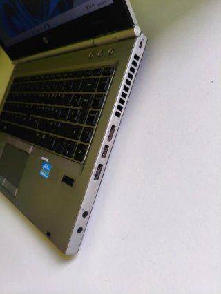 HP Elitebook i5 | SSD | Bat 4H