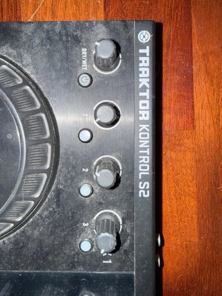 Controladora DJ Native Instruments Traktor S2