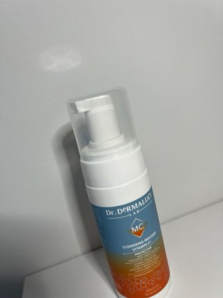 Dr. Dermaluci Limpiador Facial Mousse Vitamina C