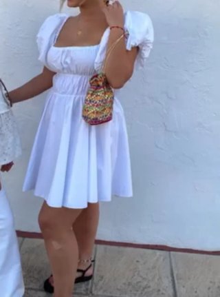 Vestido blanco manga abullonada