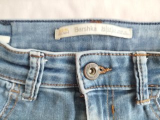 Pantalón vaquero Bershka azul