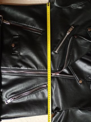 Cazadora efecto piel Zara mujer