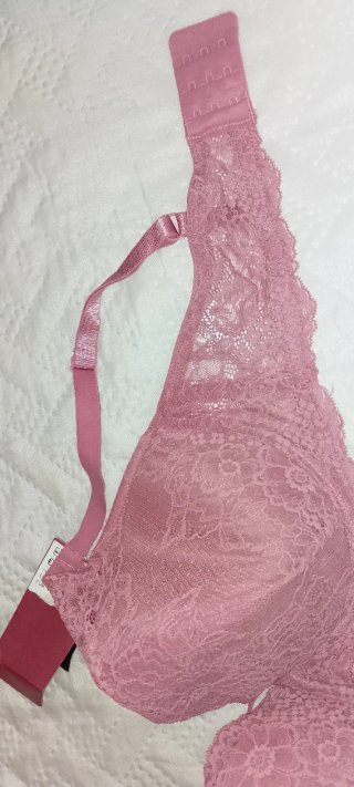 Sujetador rosa de encaje