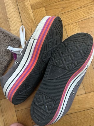 Converse plataforma grises y moradas