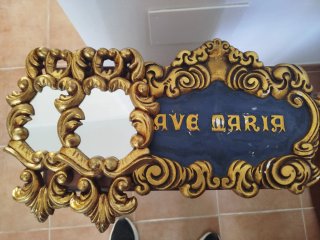 Ave María con espejitos decorativos
