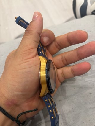 Reloj Guess Azul y Dorado