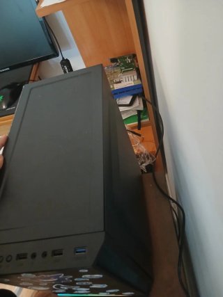 PC Gamer Negro con Luces LED