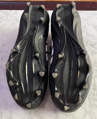 Zapatillas Adidas Béisbol Negras y Blancas