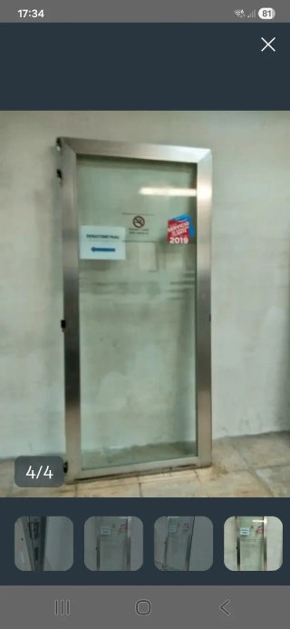 Puerta Cristal Templado y de Aluminio
