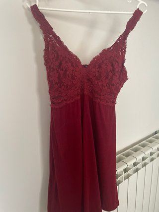 Camisón rojo encaje