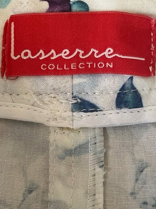 Falda Lasserre floral tipo vaquera nueva