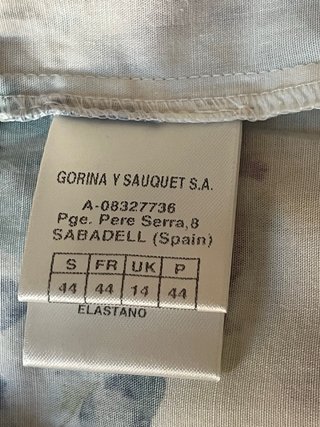 Falda Lasserre floral tipo vaquera nueva