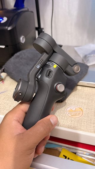 DJI Osmo Mobile 8 Gimbal