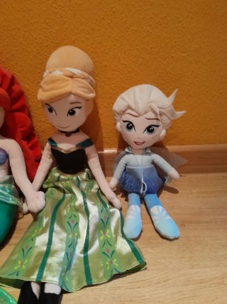Peluches Princesas Disney: Ariel, Anna, Elsa